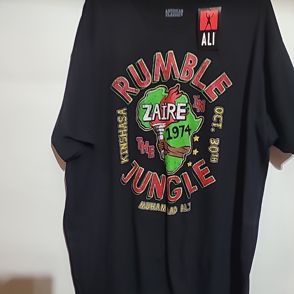 Black Graphic Tee - Rumble in the Jungle Design - Picture 9 of 10